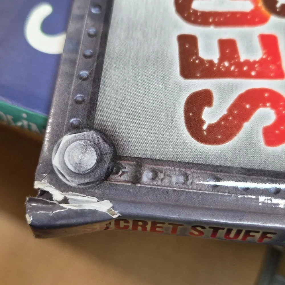 3 Spy‎ Books